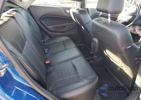 2018 Ford Fiesta Titanium z USA, uszkodzony, nr VIN 3FADP4FJ8JM136675